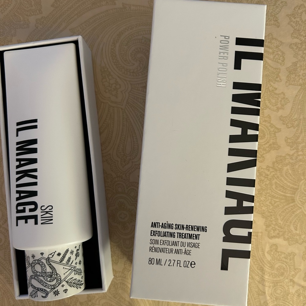 IL MAKIAGE Skin Power Polish in White and Black